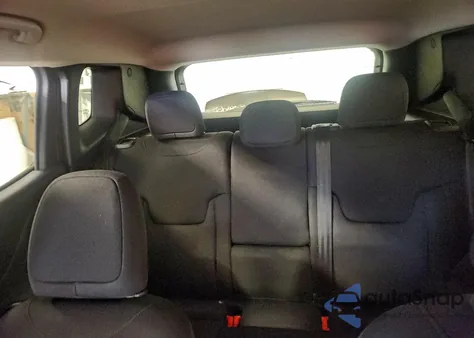 2021 Jeep Renegade Trailhawk из США, поврежденный, VIN ZACNJDC17MPM42639